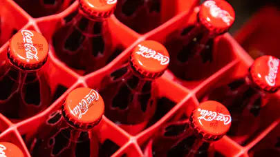Coca-Cola'ya Rekabet Kurumu'ndan 282 milyon liralık 'veri silme' cezası
