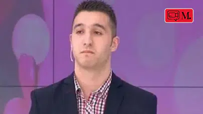 Apaçi Mustafa'dan şaşkına çeviren hareketler: Yere çömelip havladı, kadının ayağını öptü!