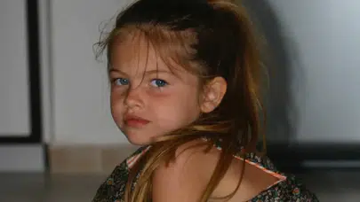 6 yaşında 'Dünyanın En Güzel Kızı' ünvanını alan ünlü model isyan etti: Bıktım