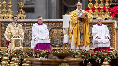 Papa 14. Leo, Vatikan'da ilk defa Noel ayini yönetti