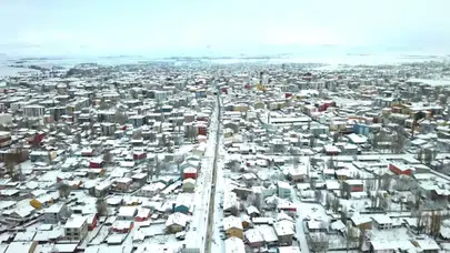 Doğu’da kar alarmı: Van’da 569 yerleşim yerinin yolu kapandı