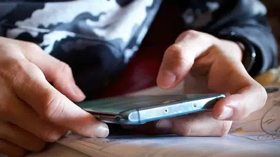 Lise öğrencilerinin yapay zekayla müstehcen içerik skandalı