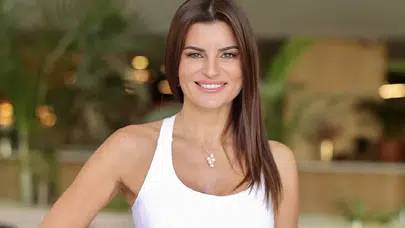 Rektum kanseriyle mücadele eden ünlü sunucu Ece Vahapoğlu’nun ameliyatı son dakika iptal edildi