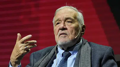 İlber Ortaylı’dan Ayasofya çıkışı: Ben olsam hemen ziyarete kapatırım!