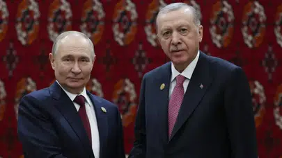 Cumhurbaşkanı Erdoğan, Aşkabat’ta Rusya Devlet Başkanı Putin ile görüştü
