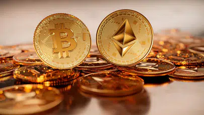 Bitcoin fiyatı rekor kırarak 90 bin dolara ulaştı!