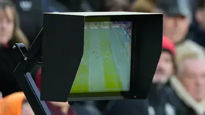 Dünya Kupası’nda dev futbol devrimi: VAR’ın yetkileri genişliyor, oyunun kuralları değişiyor