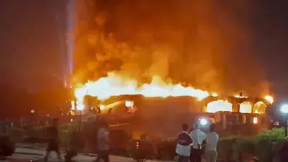 Hindistan’da gece kulübünde yangın: 25 ölü, 6 yaralı