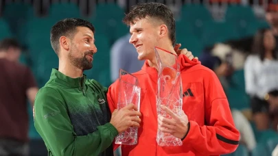 Genç tenisçi Jakub Mensik, Miami Açık'ta Djokovic'i yendi