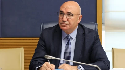 Mahmut Tanal kimdir? CHP Milletvekili Mahmut Tanal kaç yaşında ve nereli?