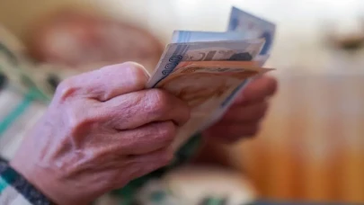 Resmi Gazete'de yayımlandı: Emeklilerin kalan bayram ikramiyesi hesaplara ne zaman yatırılacak?