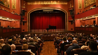 Devlet Tiyatroları'nda yüzde 300 bilet zammı tepki çekti