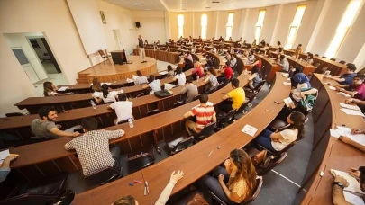 Dikey Geçiş Başvurusu Nasıl Yapılır? 2025 için Gerekli Şartlar ve Adımlar