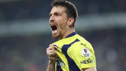 Fenerbahçeli oyuncu Mert Hakan Yandaş hastanelik oldu