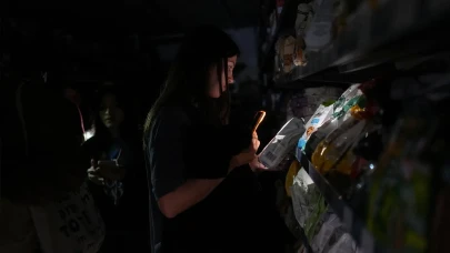 İspanya ve Portekiz'de 20 saat süren elektrik kesintisi büyük ölçüde giderildi