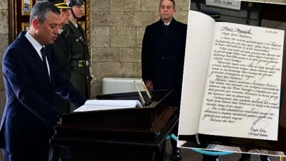 Özgür Özel'den PM ve YDK üyeleriyle Anıtkabir'i ziyaret: 19 Mart sivil darbe girişimini püskürttük
