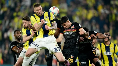 Fenerbahçe, Kayserispor'la evinde 3-3 berabere kaldı