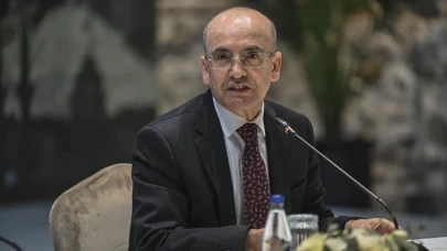 Mehmet Şimşek: “ABD ve Avrupa temasları verimli geçti, 2 binin üzerinde yatırımcıyla görüştük"