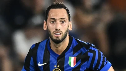 Hakan Çalhanoğlu kimdir, nereli, kaç yaşında? Hakan Çalhanoğlu boyu kaç? Hakan Çalhanoğlu eşi kim?