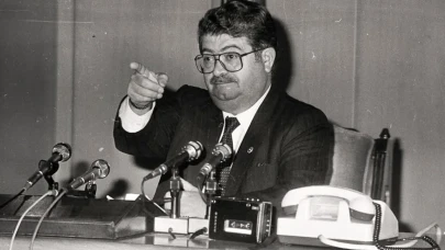 Turgut Özal kimdir, siyasi kariyeri ve hayatı boyunca Türkiye'ye etkileri nelerdi?