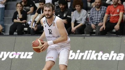 Milli basketbolcu Birkan Batuk, profesyonel oyunculuk kariyerini sonlandırdı