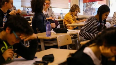 Kocaeli'de yarın okullar tatil mi? Deprem nedeniyle 24 Nisan yarın okullar tatil mi?