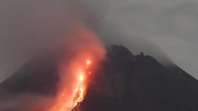 Filipinler'deki Kanlaon Yanardağı'nda patlama