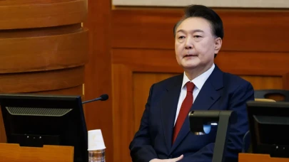 Yoon Suk Yeol, sıkıyönetim nedeniyle görevden azledildi