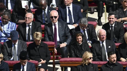 TBMM Başkanı Kurtulmuş, Papa Franciscus'un cenaze törenine katıldı