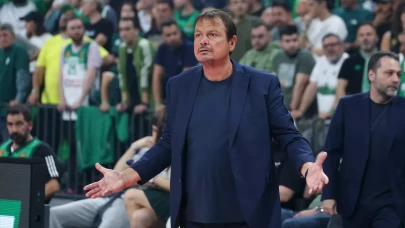 Ergin Ataman: “Fenerbahçe’ye odaklandık, şampiyonluğu tekrar kazanacağız”