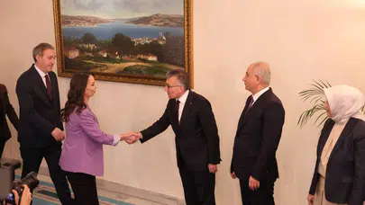 DEM Parti heyeti, AK Parti ile Meclis’te görüştü