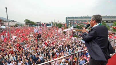 CHP’den Bursa’da “Millet İradesine Sahip Çıkıyor” mitingi: Özel ve İmamoğlu’ndan güçlü mesajlar