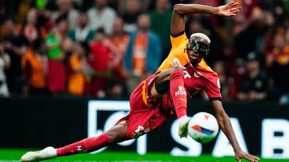 Şampiyon Galatasaray, ligin son maçında Başakşehir'i iki golle yendi