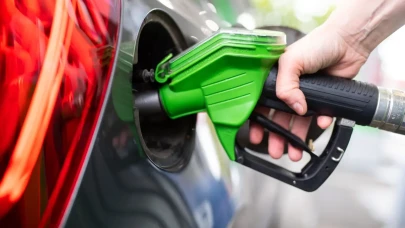 Benzine 1,5 TL zam geldi: Motorine de zam yolda