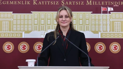 Seda Kaya Ösen CHP’ye katılıyor: Rozetini Özgür Özel takacak
