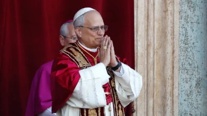 Katolik Kilisesi'nin yeni ABD'li papası Robert Prevost: Barış hepinizle olsun!