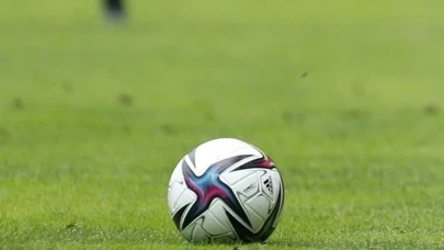 Hakem yaralandı, maç tatil edildi: Elazığspor - Vanspor Play-Off karşılaşması yarıda kaldı