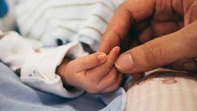 Yenidoğanlara taburcu şartı: Araba koltuğu zorunluluğu geliyor