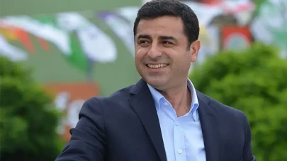 Terör örgütü PKK'nın fesih kararı sonrası Demirtaş'tan mesaj: "Artık demokrasinin, özgürlüklerin hayata geçmesi için el birliğiyle çalışma zamanıdır"