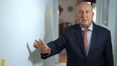 Prof. Dr. Övgün Ahmet Ercan Bosna-Hersek'te beyin kanaması ve inme geçirdi