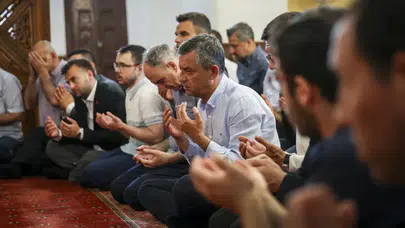 Ferdi Zeyrek için Manisa’da duygu yüklü mevlit programı