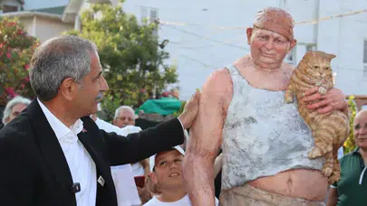 Adalar Belediyesi, bir ada efsanesi olan 'Horoz Reis'in ismini parka verdi, heykelini dikti!