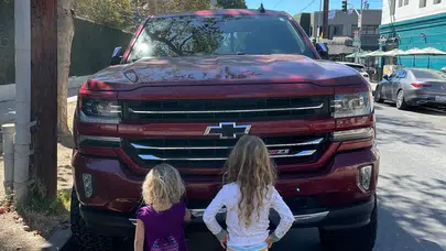 Yüksek kaputlu araçlar, çocuklar için hayati tehlike oluşturuyor!