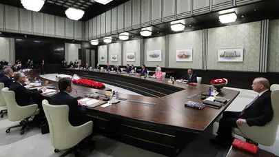 Kabine bugün toplanıyor: Gündemde terörle mücadele, ekonomi ve dış politika var