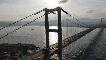 Boğaziçi Köprüsü'nde silahlı şüpheli alarmı: Trafik felç oldu