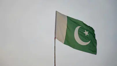 Pakistan'da bombalı saldırı: 13 asker hayatını kaybetti, 24 kişi yaralandı