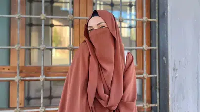 Nur Sena Düzgün’ün ardında bıraktığı notta “Ahmet, mezarıma gelmesin” yazmıştı: Araştırma görevlisi, görevinden uzaklaştırıldı