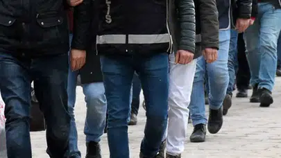İstanbul'da FETÖ'nün öğrenci yapılanmasına düzenlenen operasyonda 11 kişi gözaltına alındı