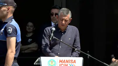 Özgür Özel, Ferdi Zeyrek'in cenazesinde gözyaşlarını tutamadı