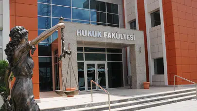 Hukuk fakültelerine giriş için yeni şart